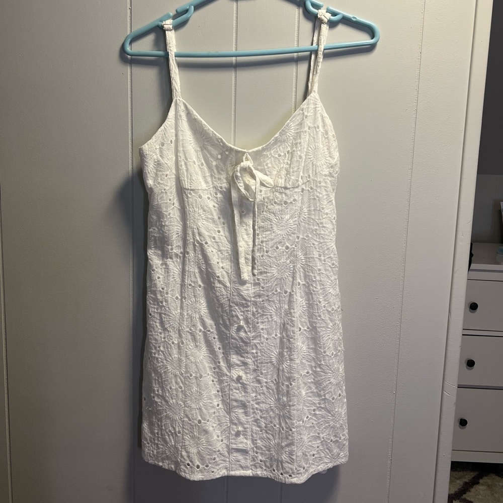 Cloud Ten white lace dress size medium - Picture 1 of 4